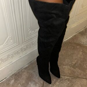 Thigh high heel boots suede black